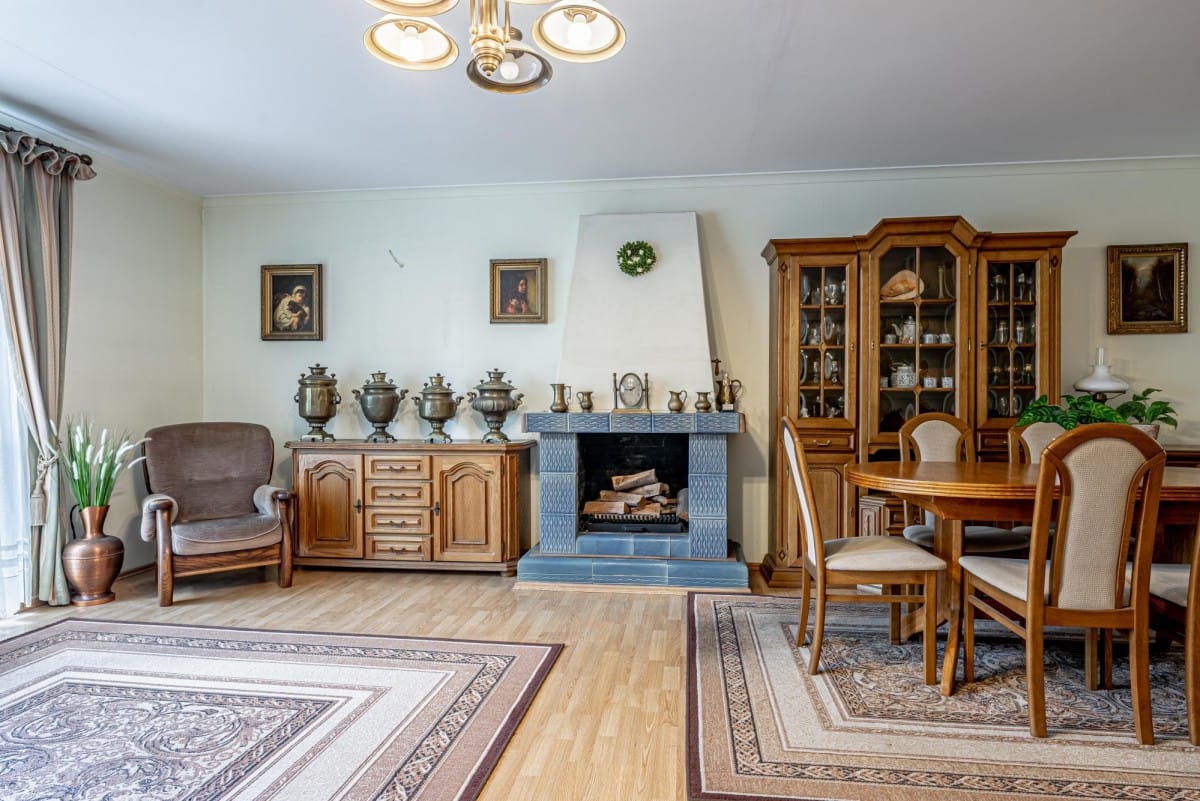 Dom 8 pokojowe na Sprzedaż