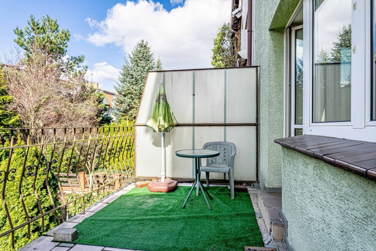 Dom 8 pokojowe na Sprzedaż