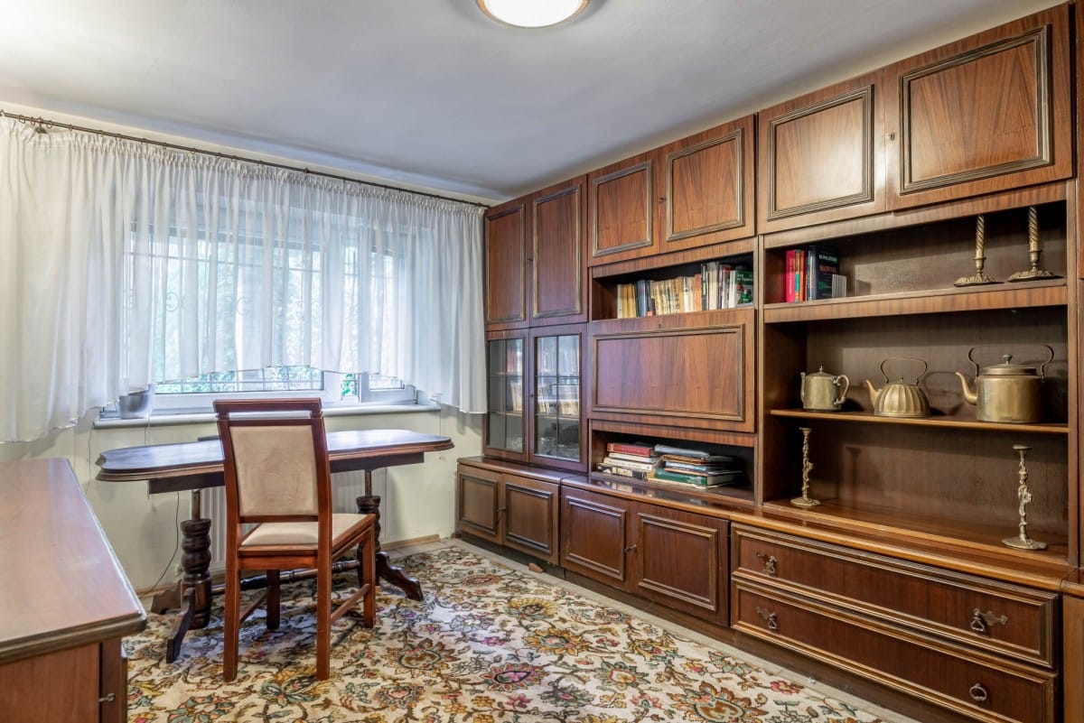 Dom 8 pokojowe na Sprzedaż