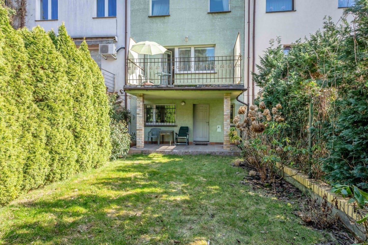 Dom 8 pokojowe na Sprzedaż