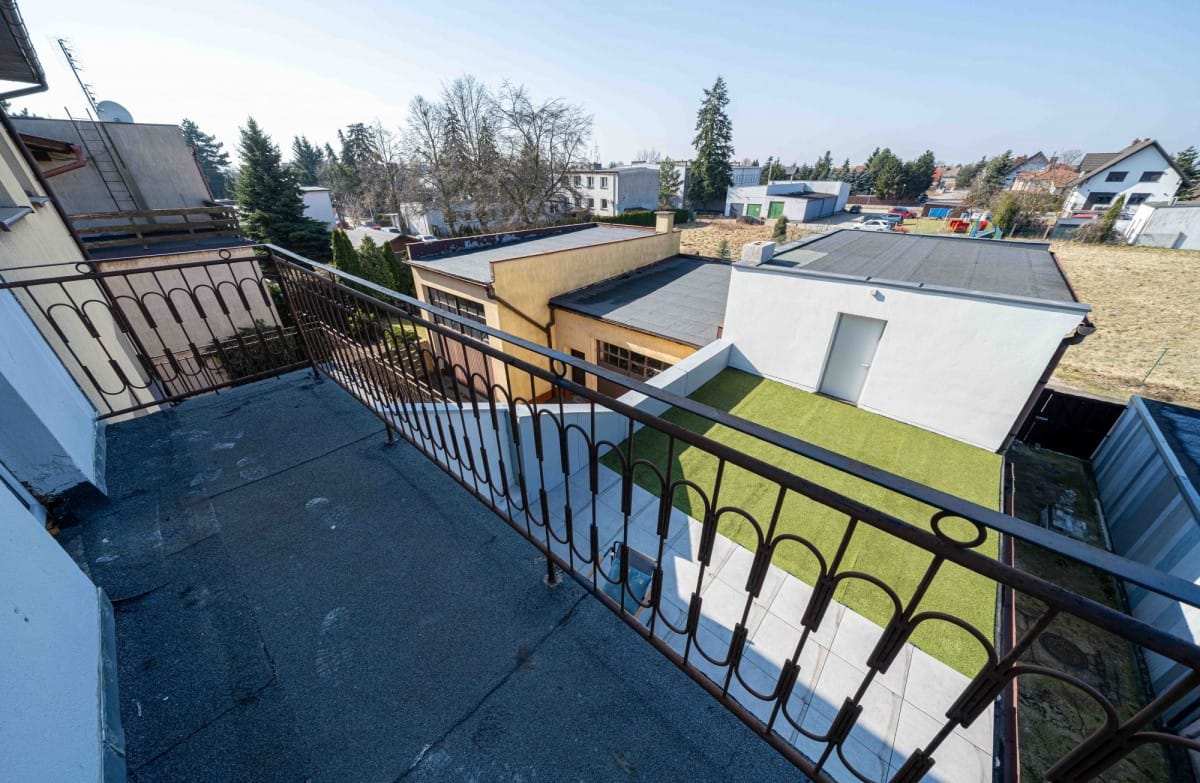 Dom  pokojowe na Sprzedaż