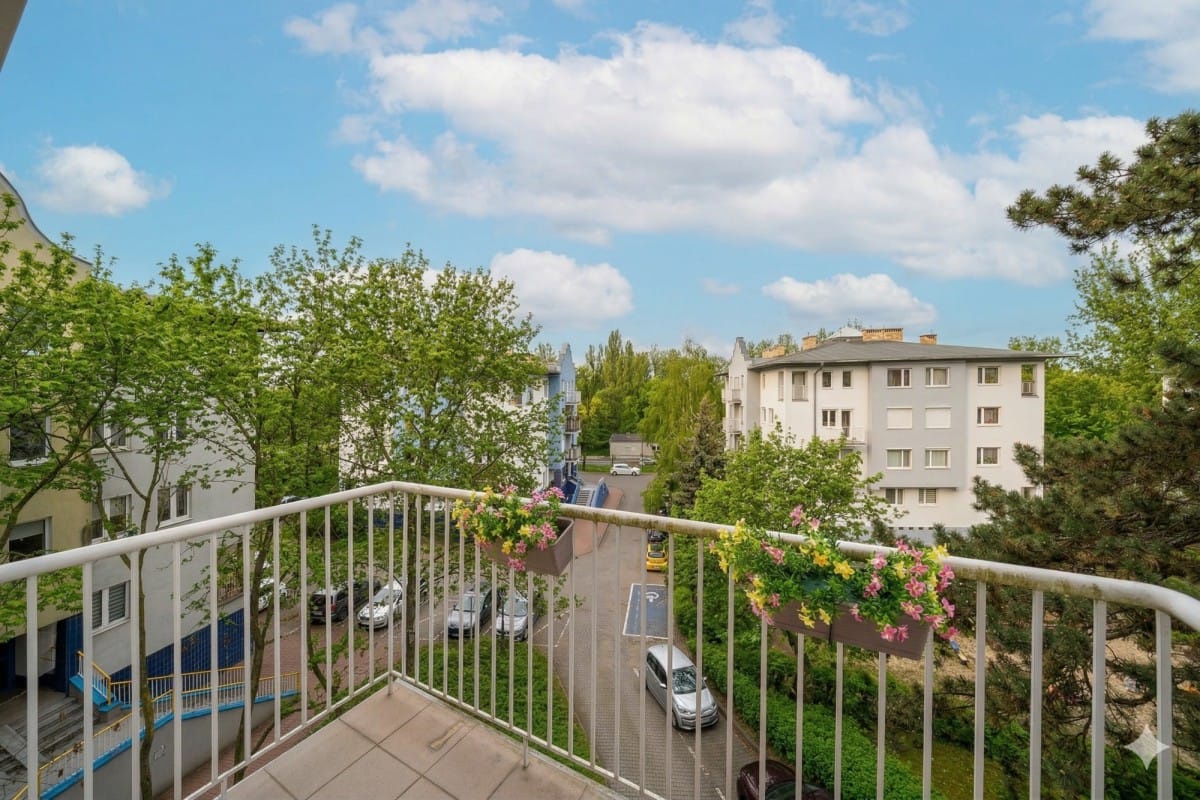 Mieszkanie 3 pokojowe na Sprzedaż