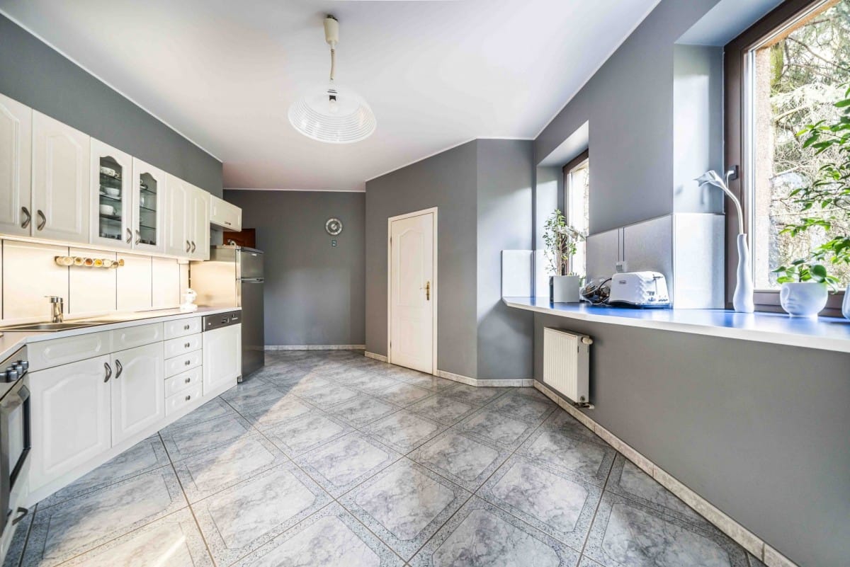 Dom  pokojowe na Sprzedaż