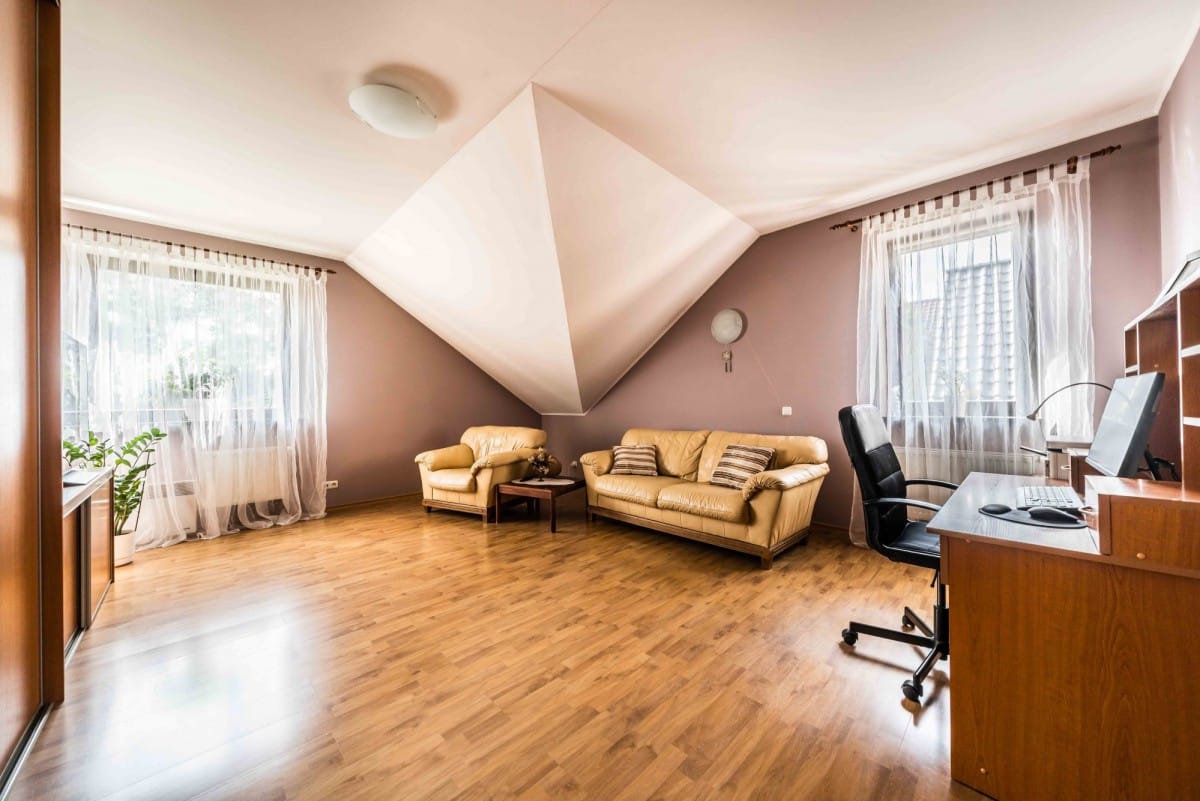 Dom  pokojowe na Sprzedaż