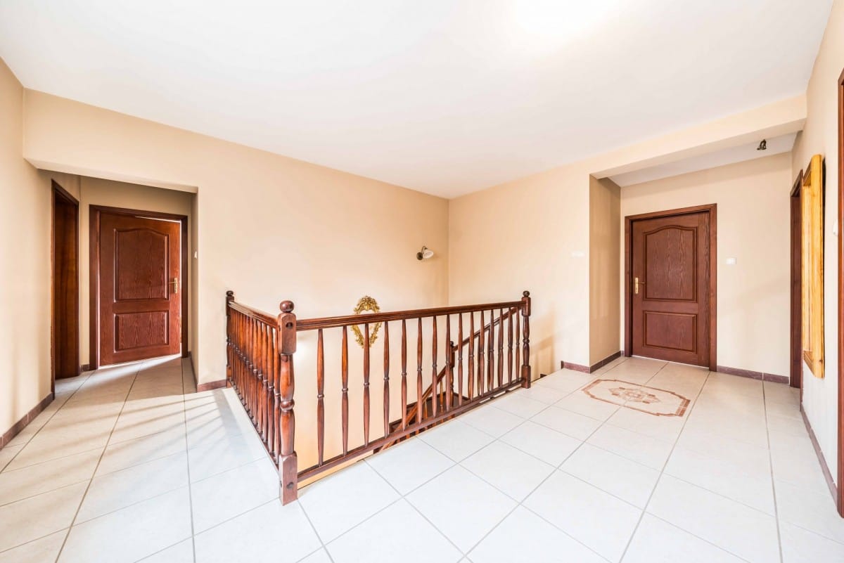 Dom  pokojowe na Sprzedaż