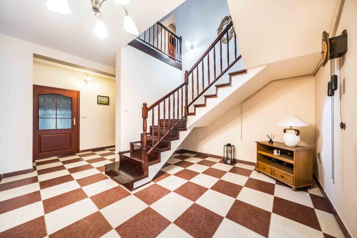 Dom  pokojowe na Sprzedaż