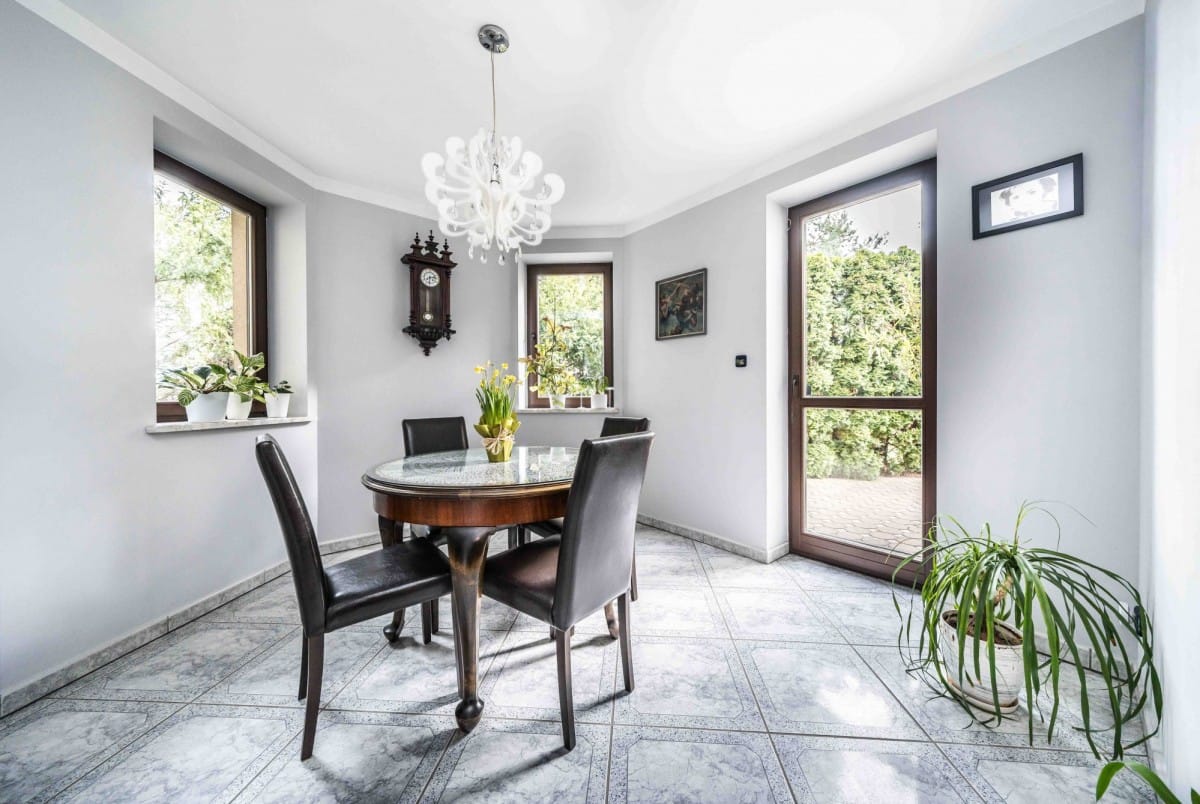 Dom  pokojowe na Sprzedaż