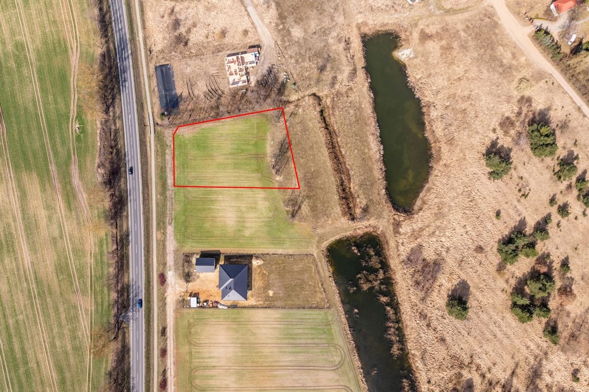 Działka  pokojowe na Sprzedaż