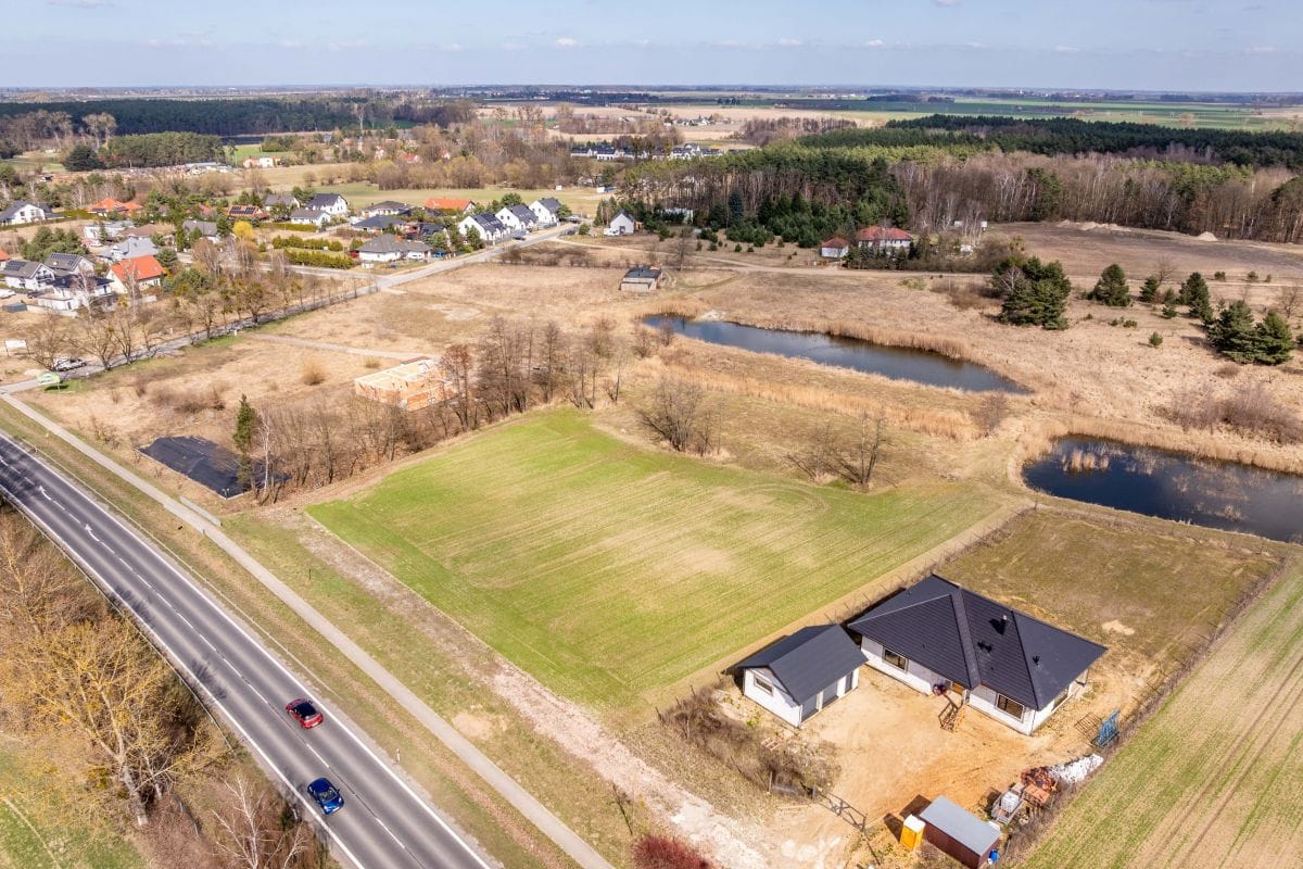 Działka  pokojowe na Sprzedaż