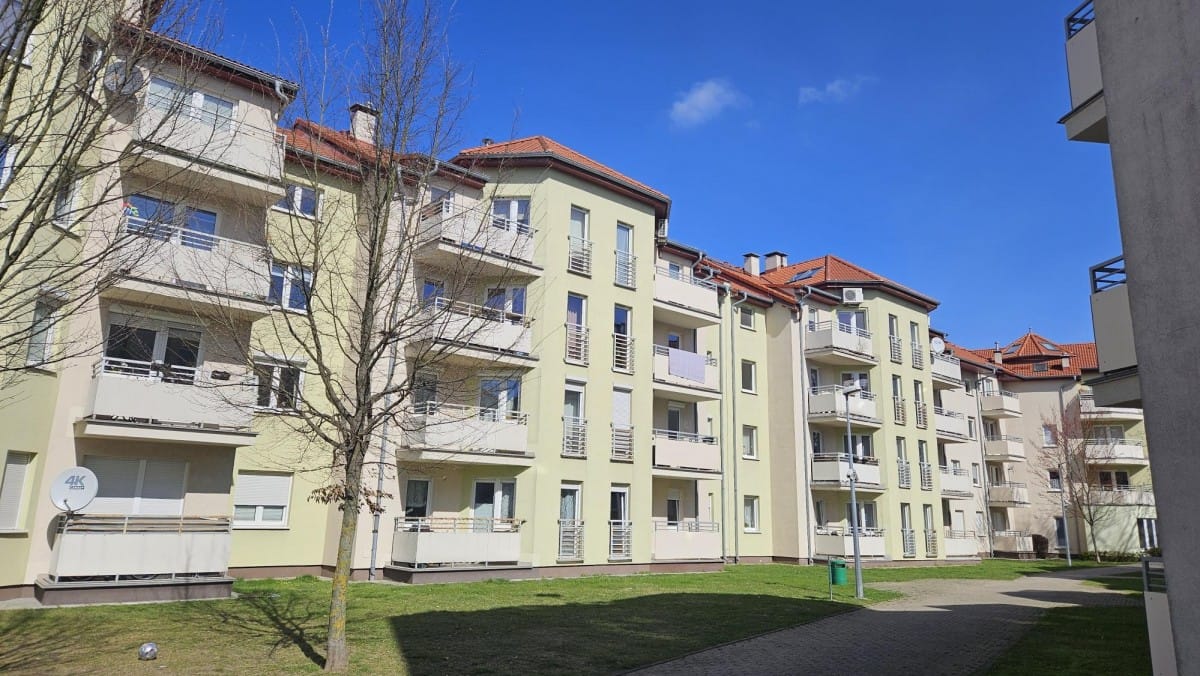 Mieszkanie 3 pokojowe na Sprzedaż