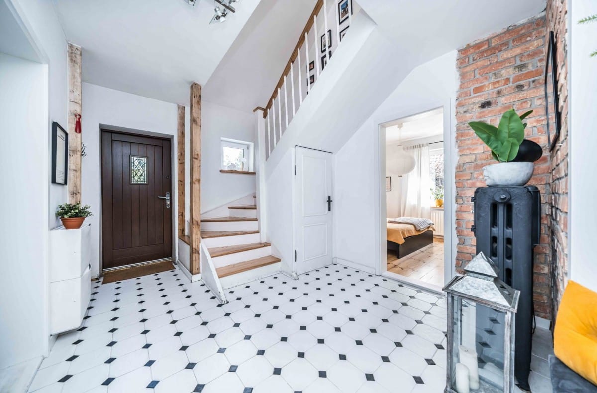 Dom 5 pokojowe na Sprzedaż