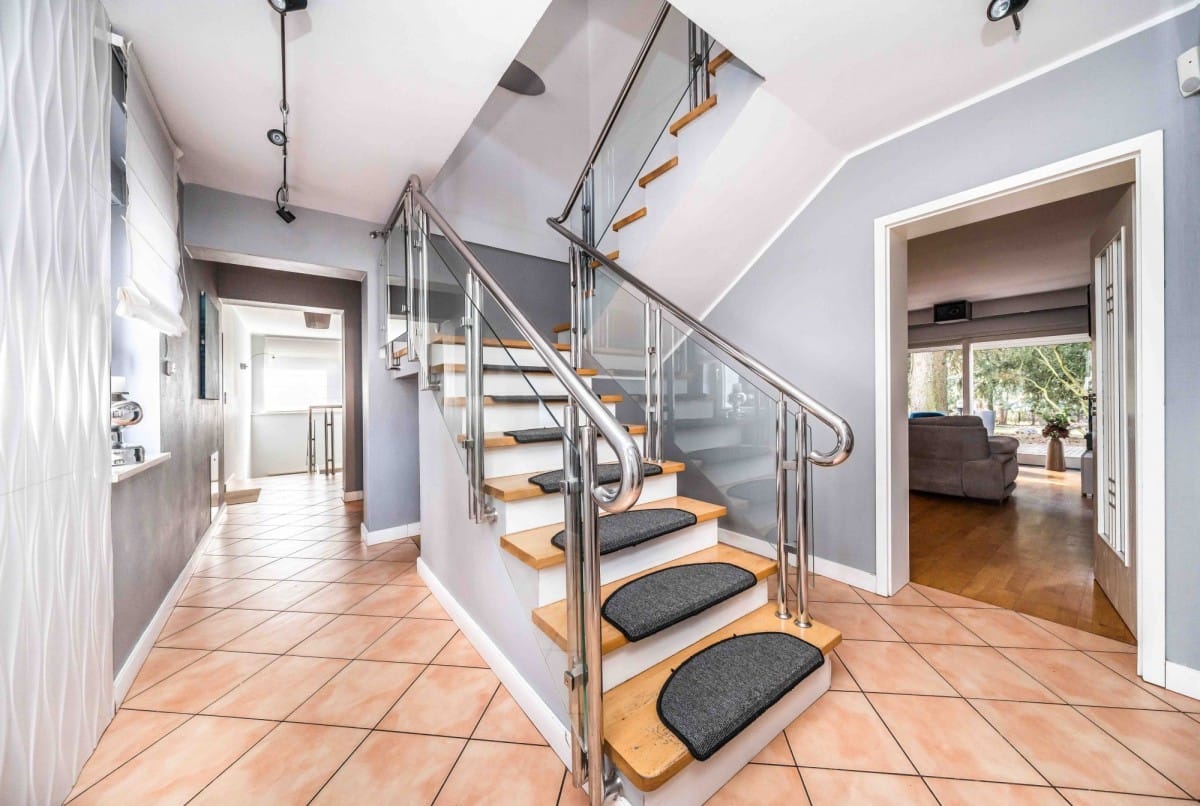 Dom 6 pokojowe na Sprzedaż