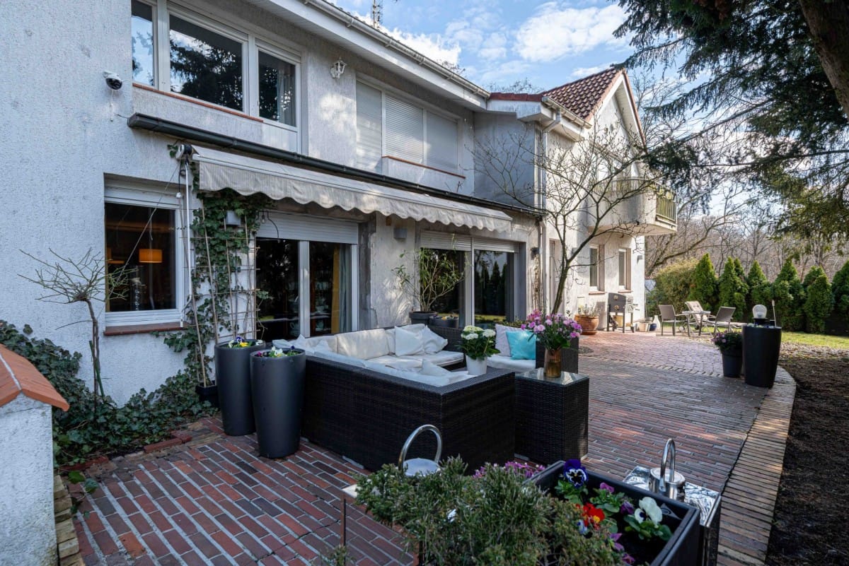 Dom 6 pokojowe na Sprzedaż