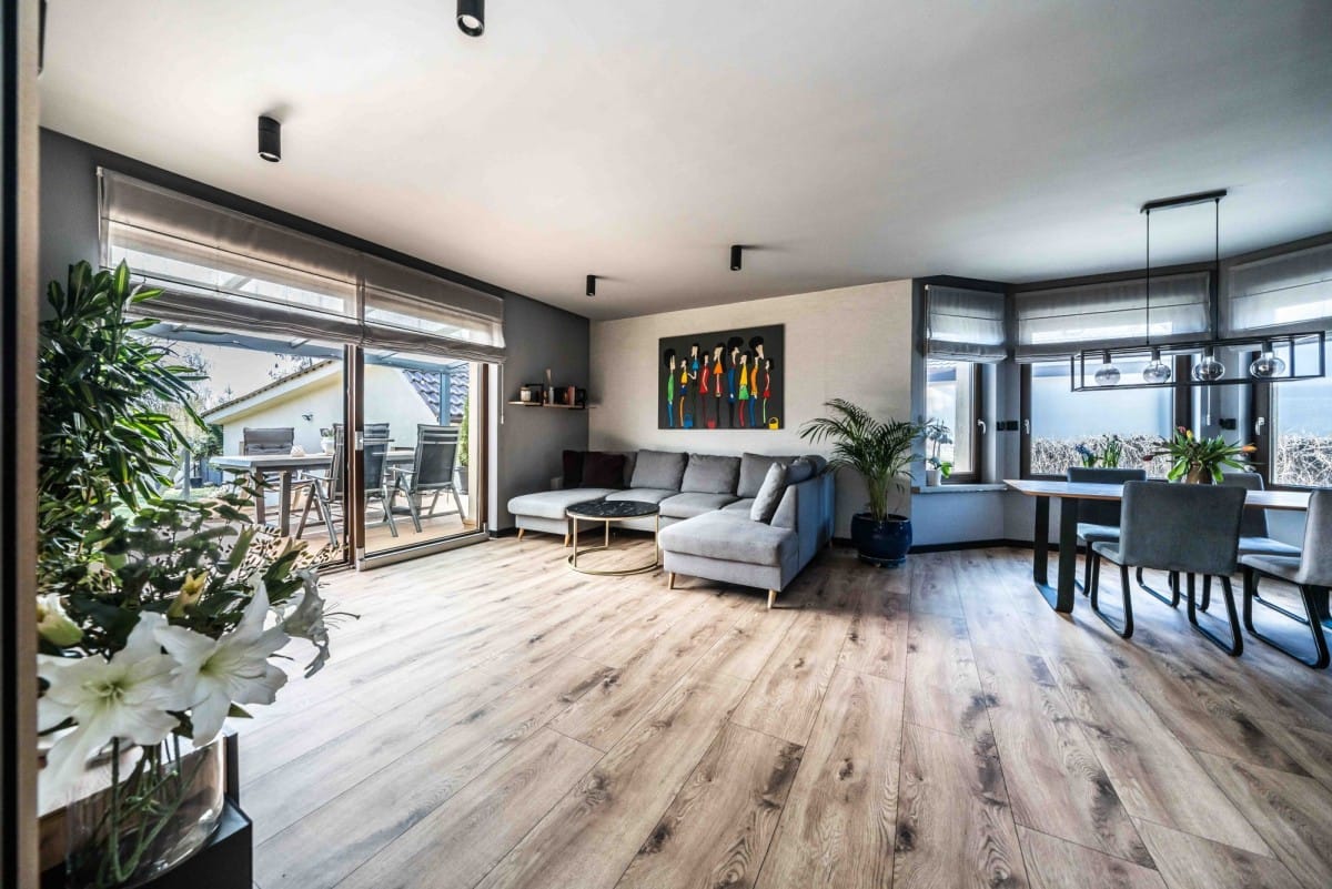 Dom 5 pokojowe na Sprzedaż