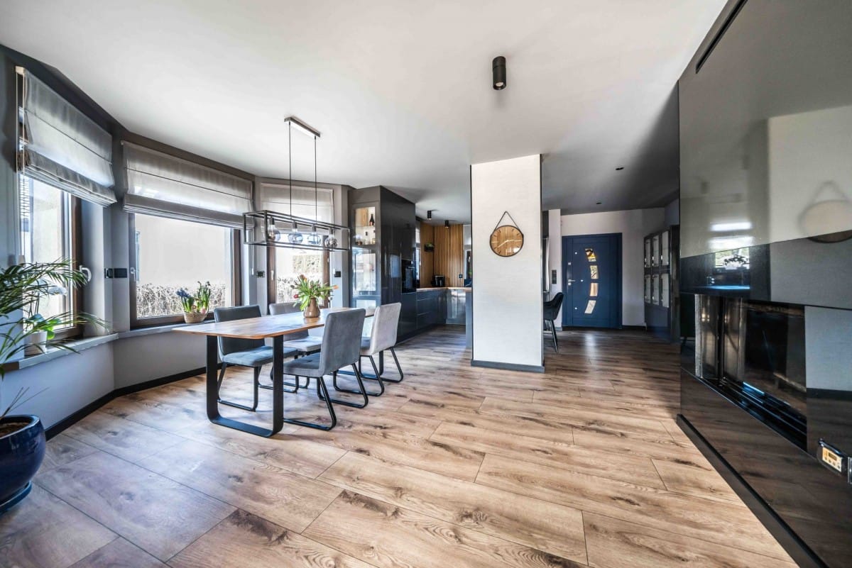 Dom 5 pokojowe na Sprzedaż