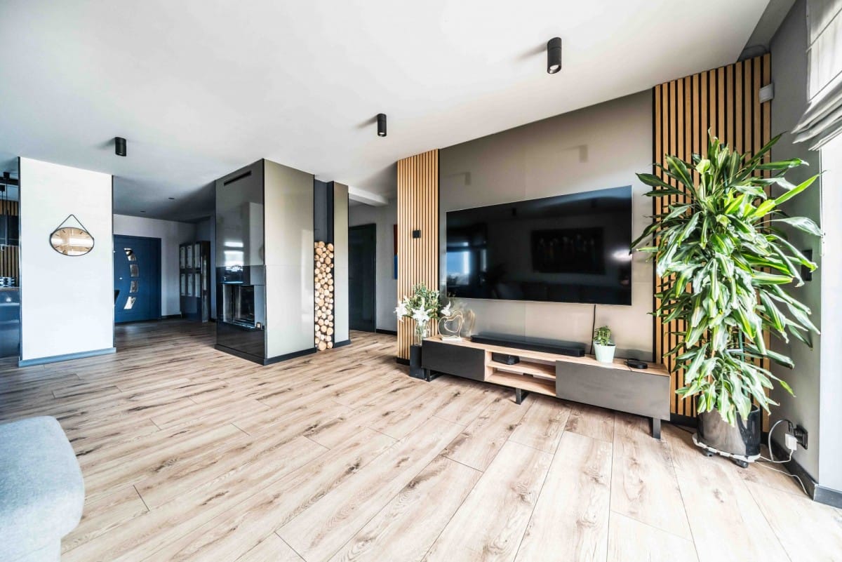 Dom 5 pokojowe na Sprzedaż