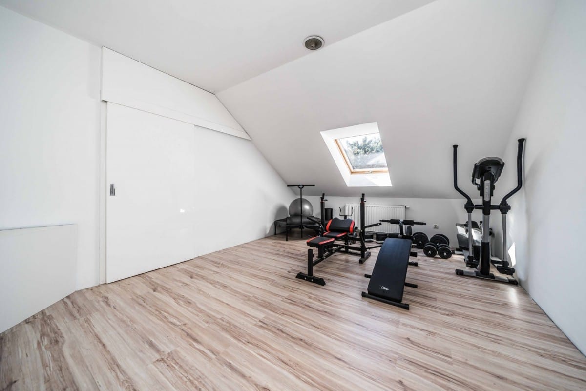 Dom 5 pokojowe na Sprzedaż