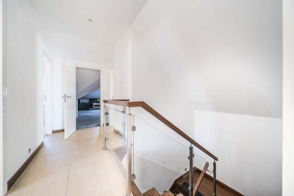 Dom 5 pokojowe na Sprzedaż