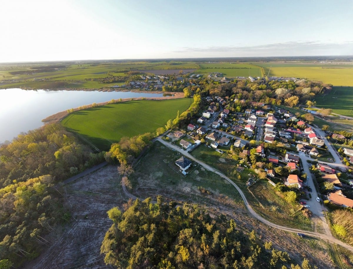 Działka  pokojowe na Sprzedaż