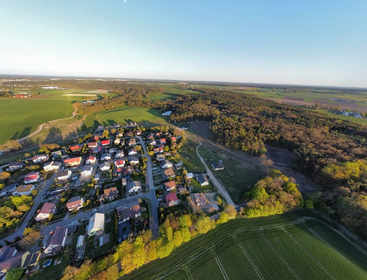 Działka  pokojowe na Sprzedaż