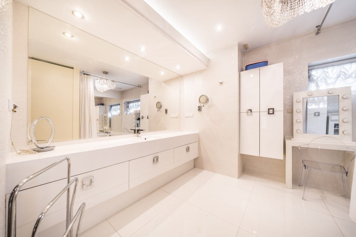 Dom 6 pokojowe na Sprzedaż