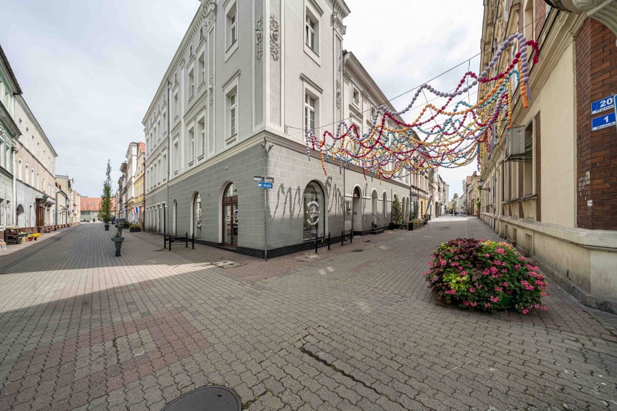 Mieszkanie 6 pokojowe na Sprzedaż