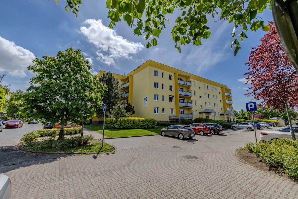 Mieszkanie 3 pokojowe na Sprzedaż