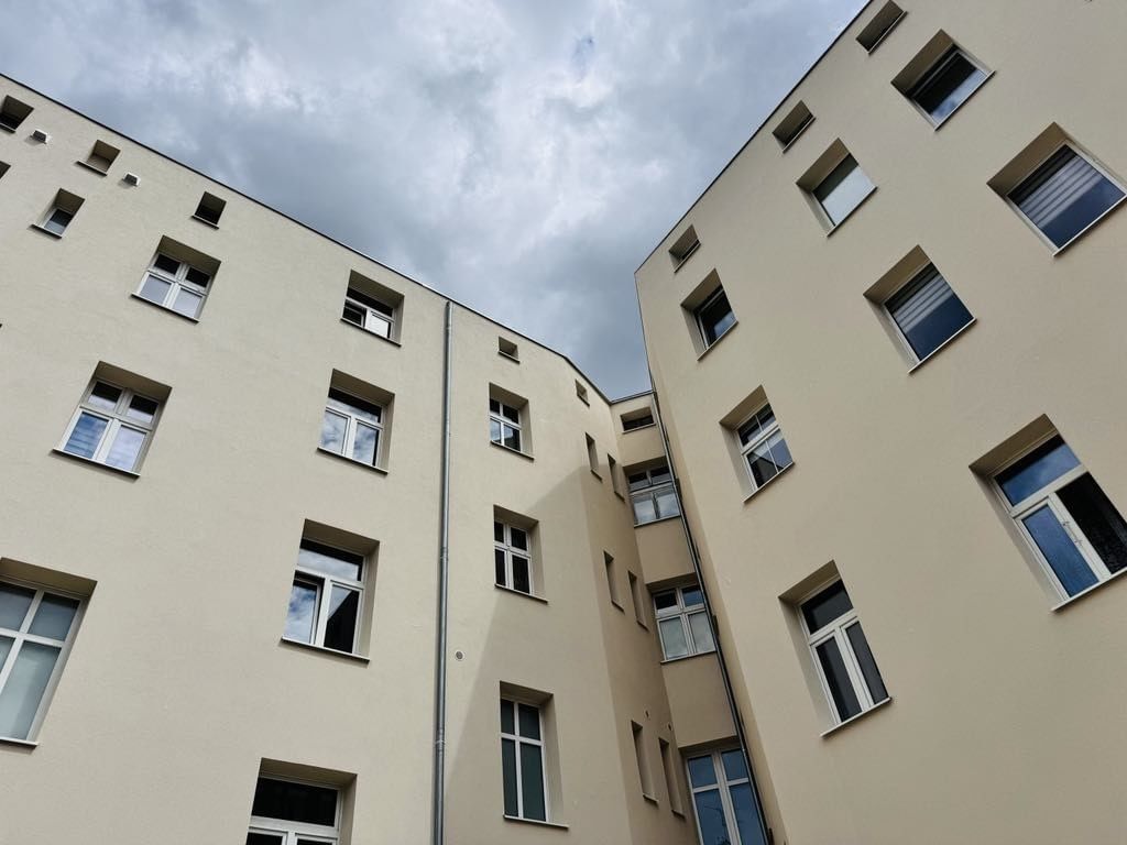 Mieszkanie 5 pokojowe na Sprzedaż
