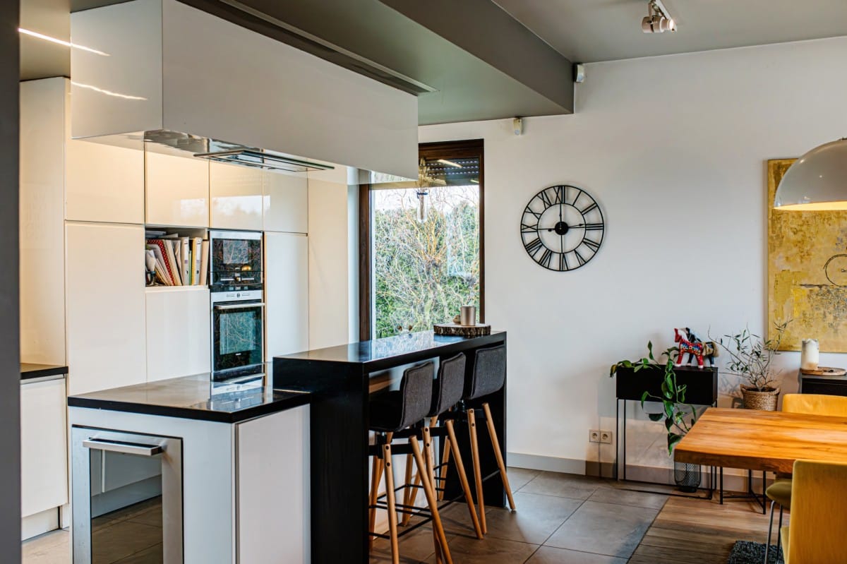 Mieszkanie 5 pokojowe na Sprzedaż