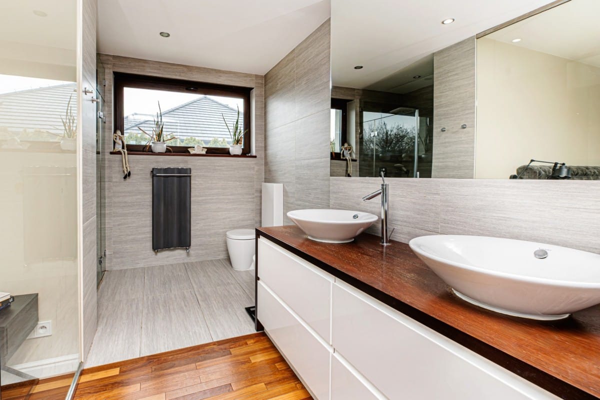 Mieszkanie 5 pokojowe na Sprzedaż