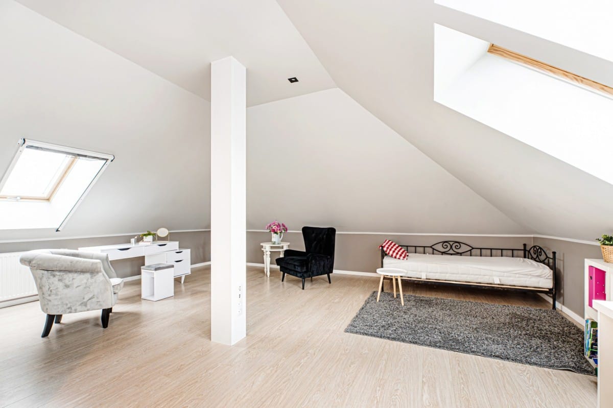 Mieszkanie 5 pokojowe na Sprzedaż