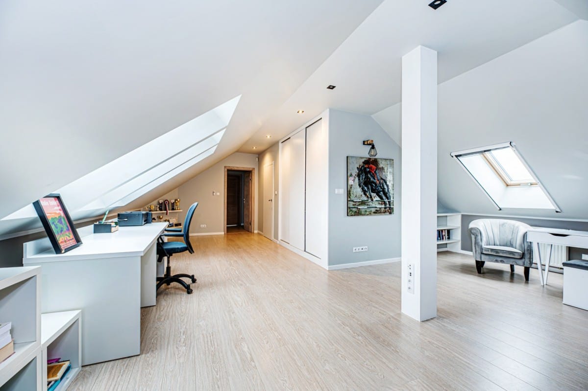 Mieszkanie 5 pokojowe na Sprzedaż