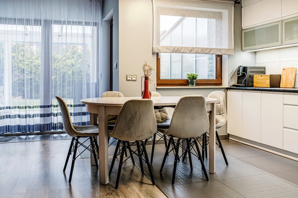 Dom  pokojowe na Sprzedaż