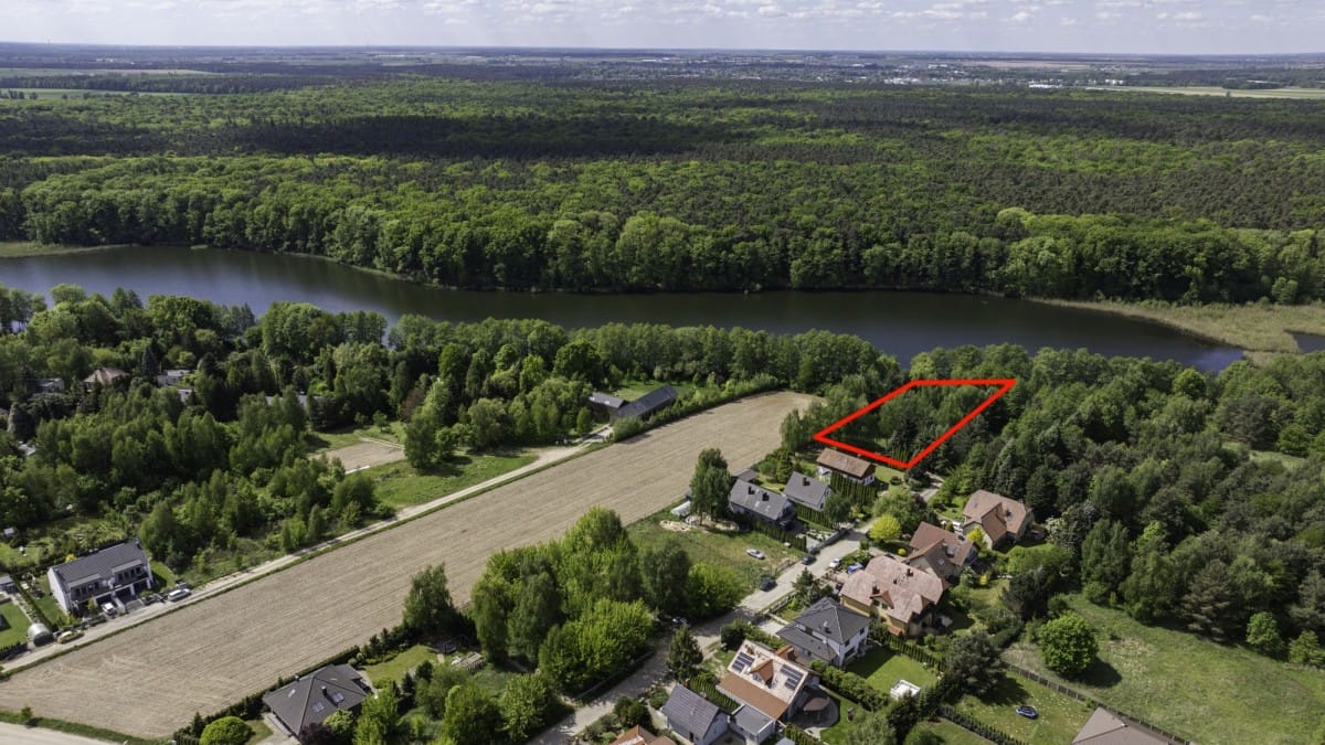 Działka  pokojowe na Sprzedaż