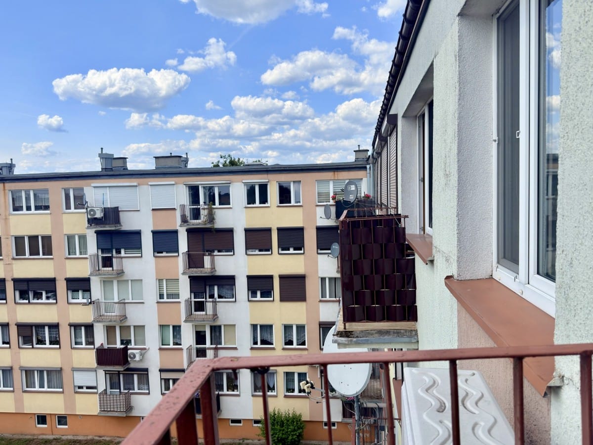 Mieszkanie 4 pokojowe na Sprzedaż