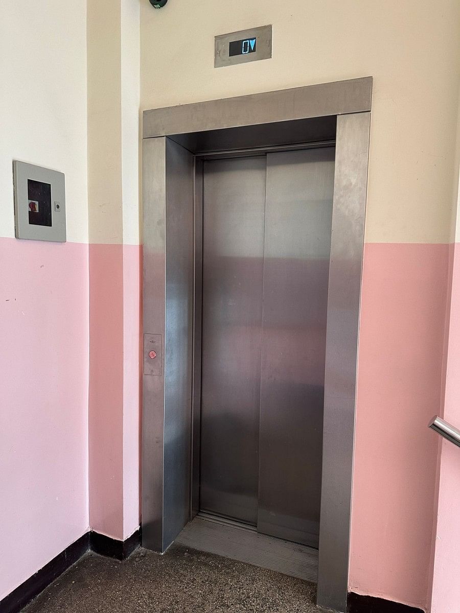 Lokal użytkowy  pokojowe na Sprzedaż