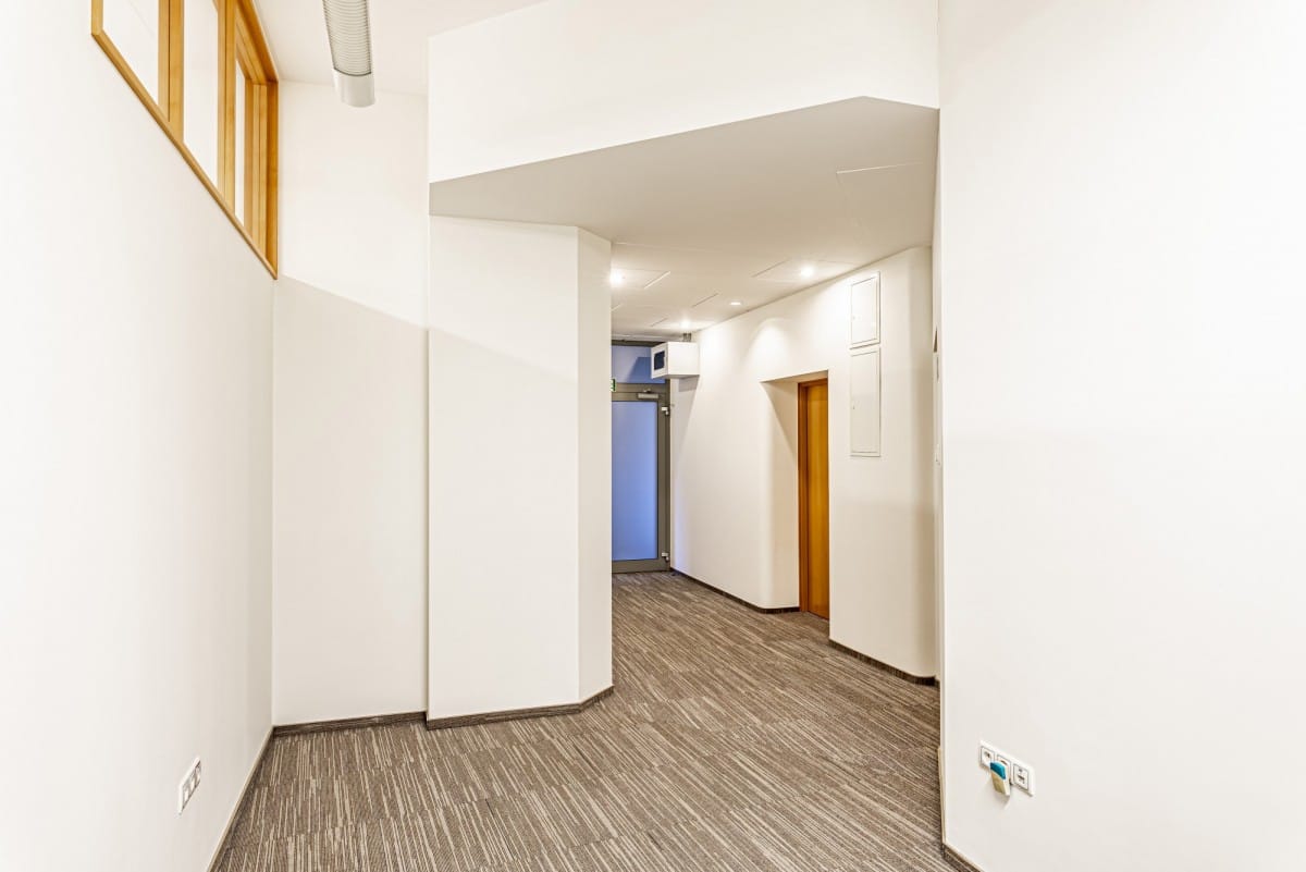 Lokal użytkowy  pokojowe na Wynajem