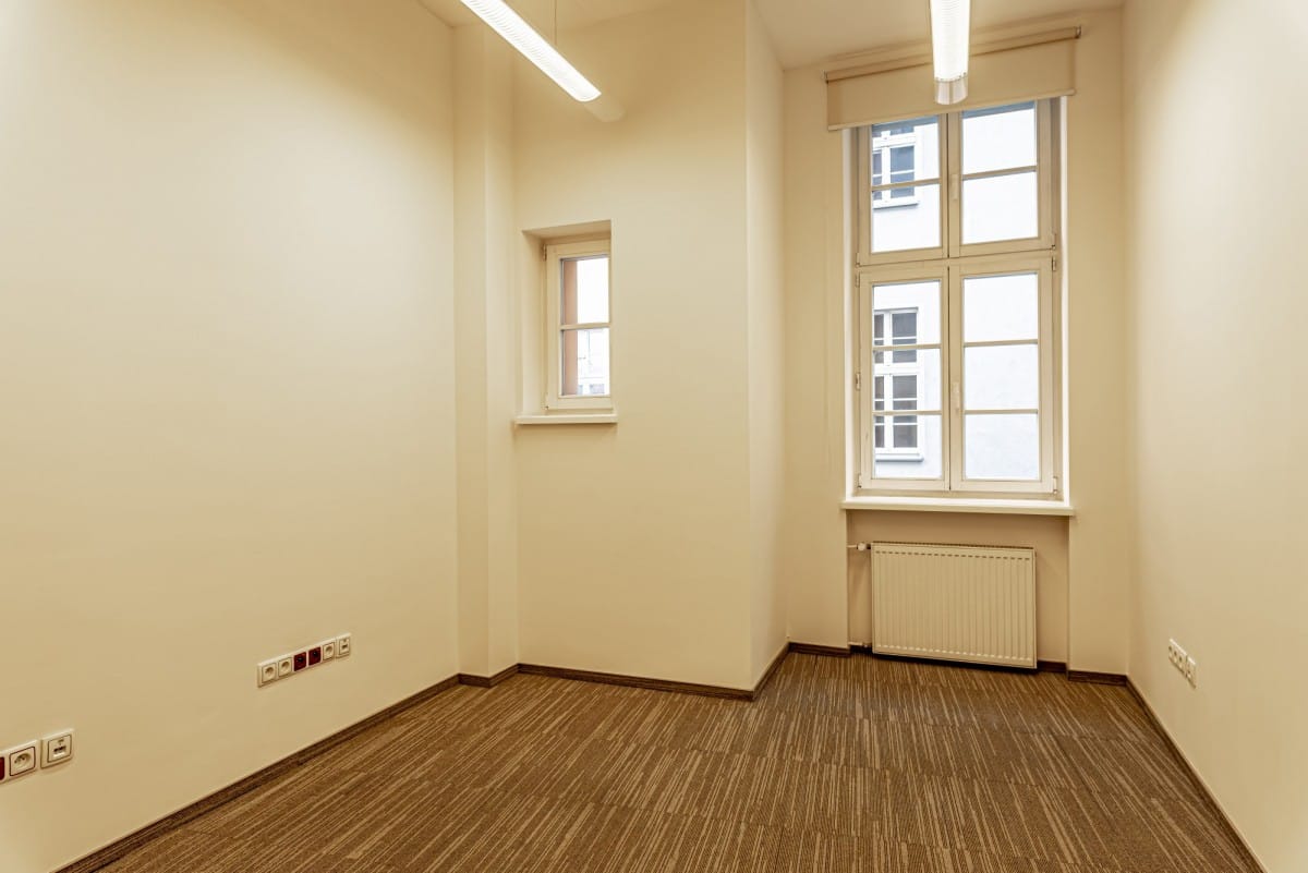 Lokal użytkowy  pokojowe na Wynajem