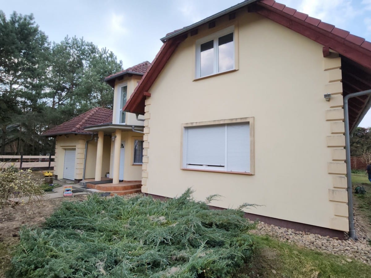 Dom 9 pokojowe na Sprzedaż