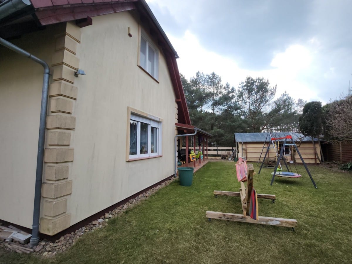 Dom 9 pokojowe na Sprzedaż