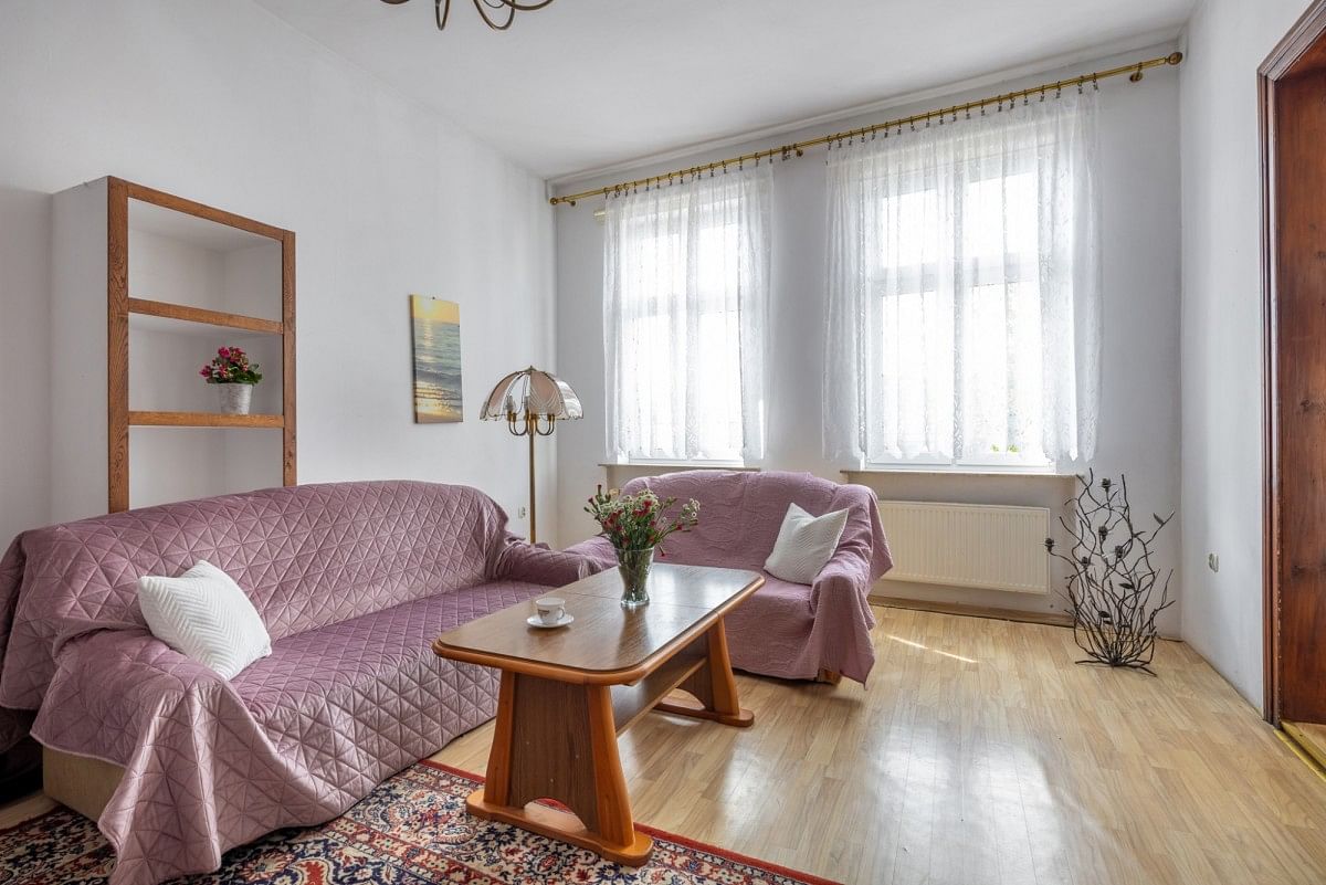 Lokal użytkowy  pokojowe na Sprzedaż