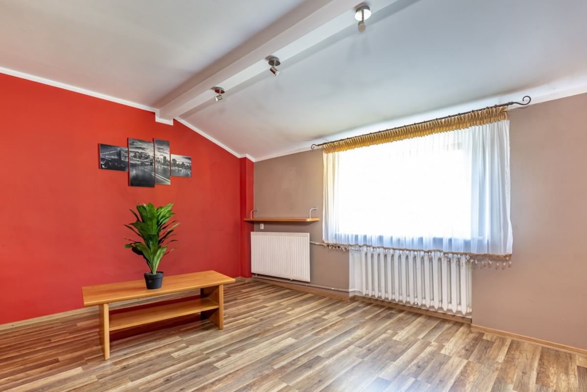 Dom 5 pokojowe na Sprzedaż