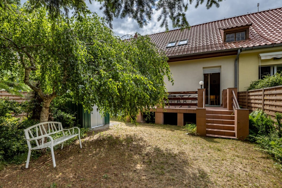 Mieszkanie 7 pokojowe na Sprzedaż