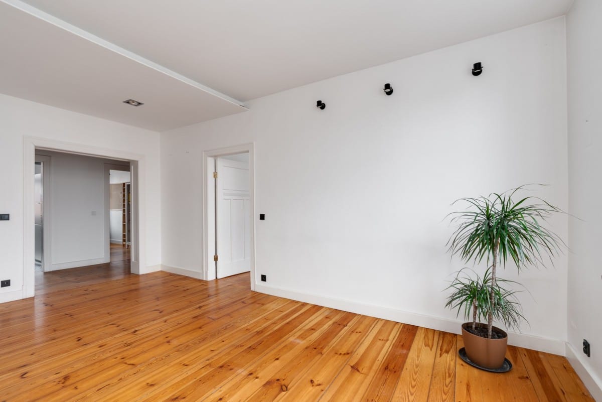 Mieszkanie 4 pokojowe na Wynajem