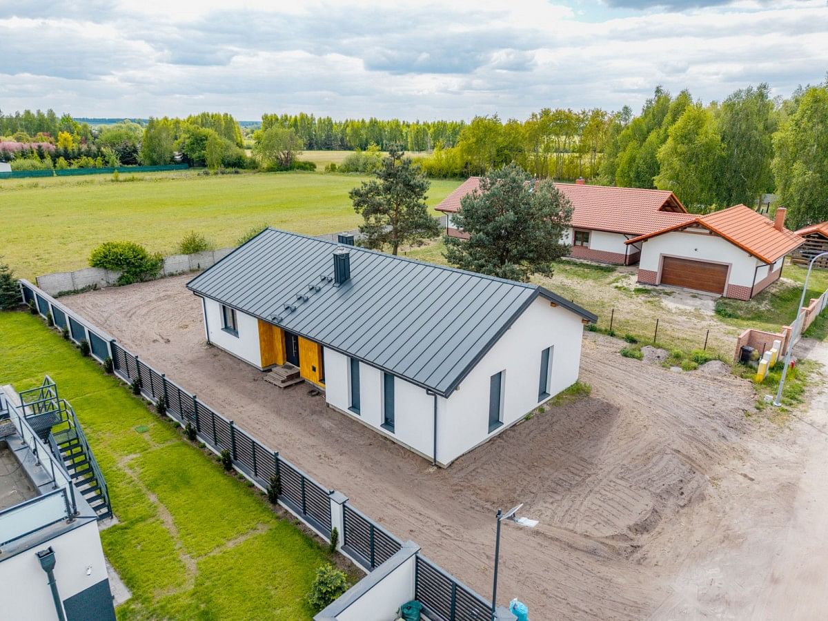 Dom 5 pokojowe na Sprzedaż