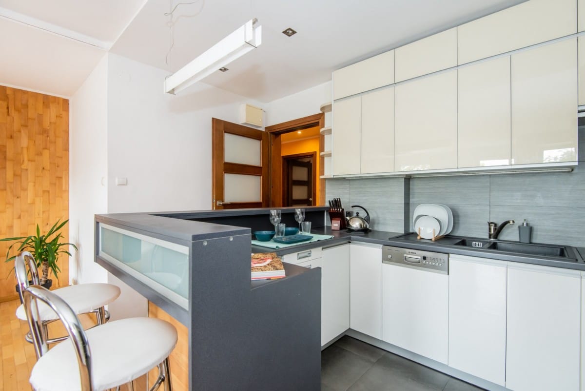 Mieszkanie 4 pokojowe na Sprzedaż