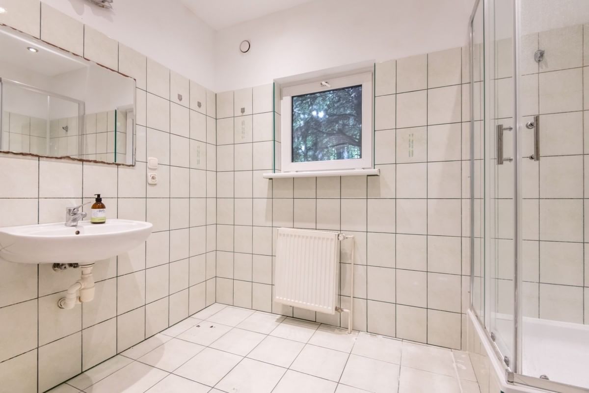 Dom 11 pokojowe na Sprzedaż