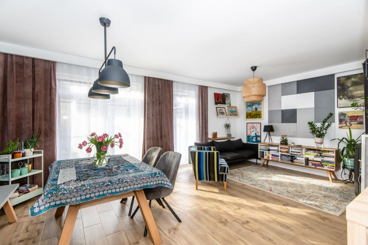 Dom 5 pokojowe na Sprzedaż