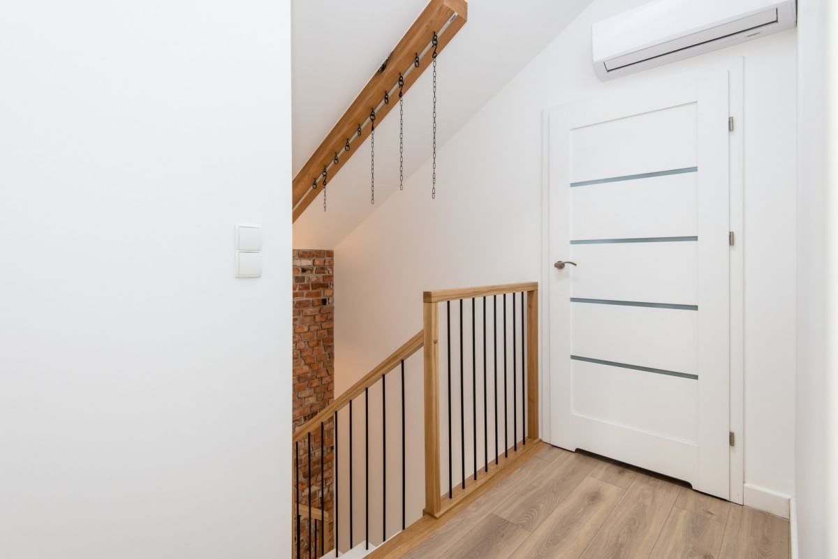 Dom 5 pokojowe na Sprzedaż