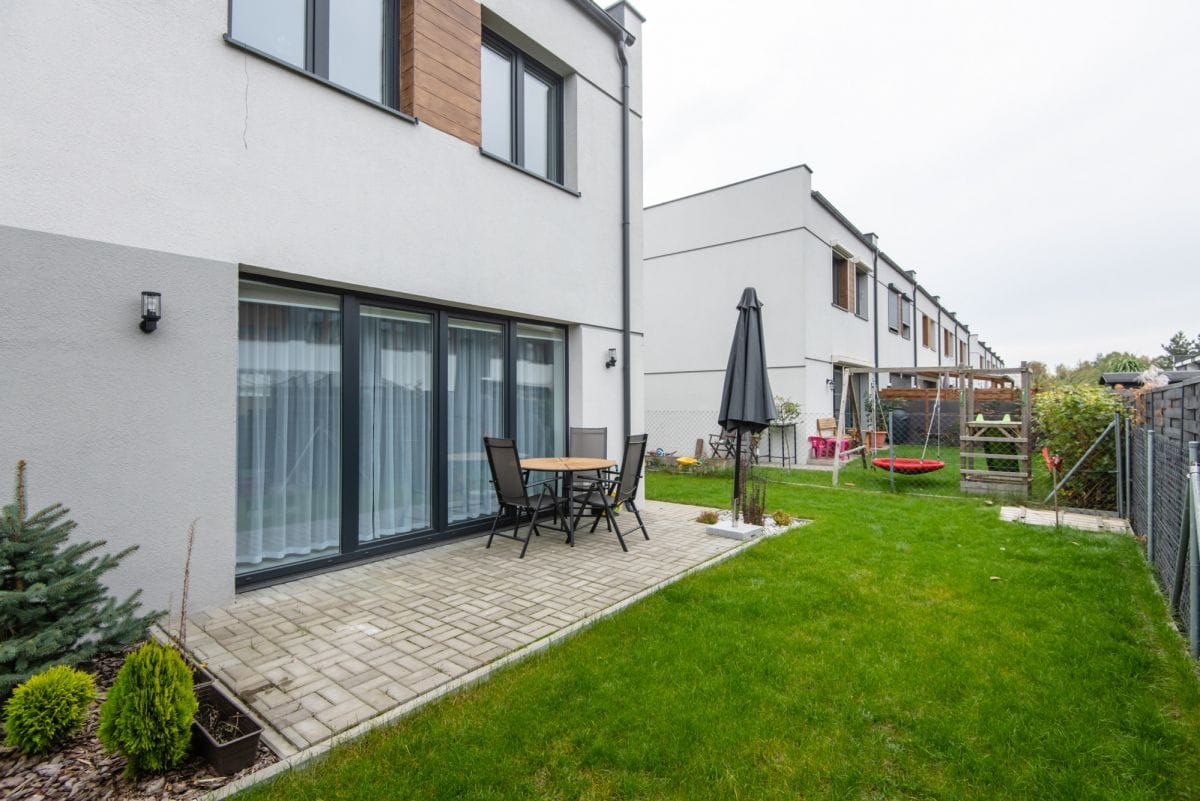 Dom 4 pokojowe na Sprzedaż